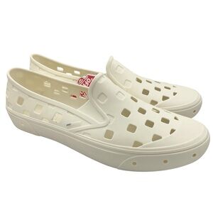 Vans unisex slip on TRK perforated waterproof shoes Size 12